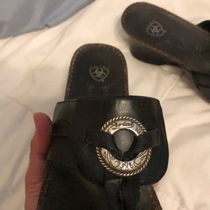 Ariat Leather Sandal Black flip flop wedge 9.5